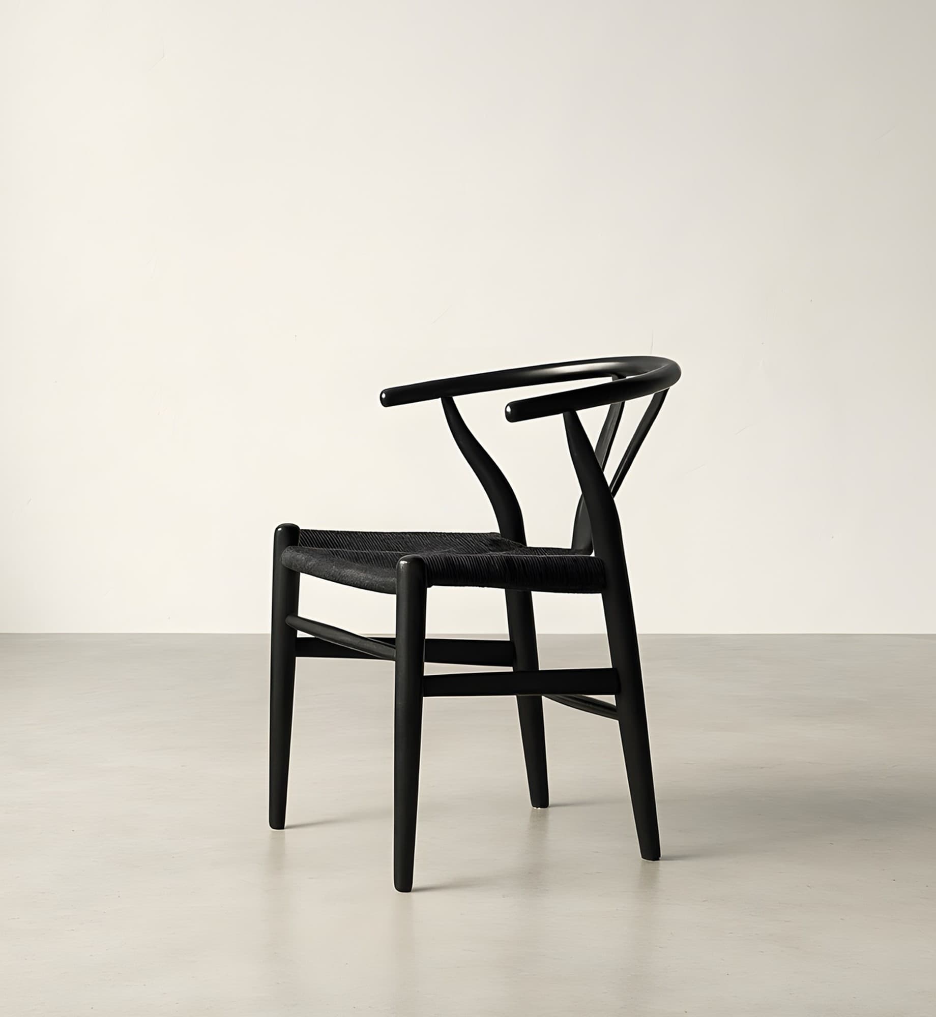 Silla Wishbone Total Black
